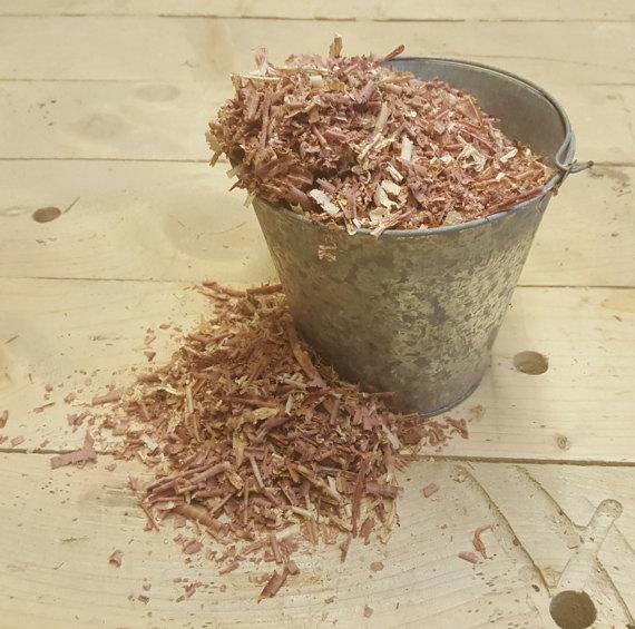 Fragrance:  Cedar/Fresh Wood Shavings